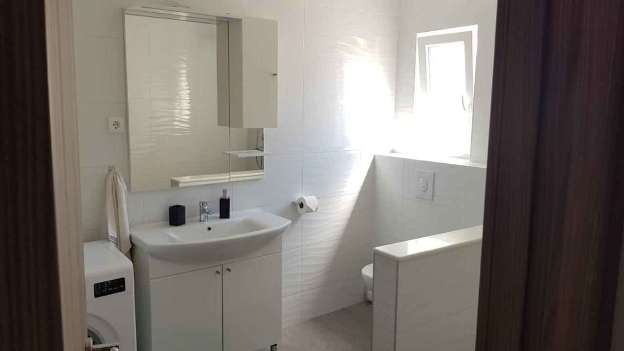 Apartman Luma Baška Voda Eksteriør billede