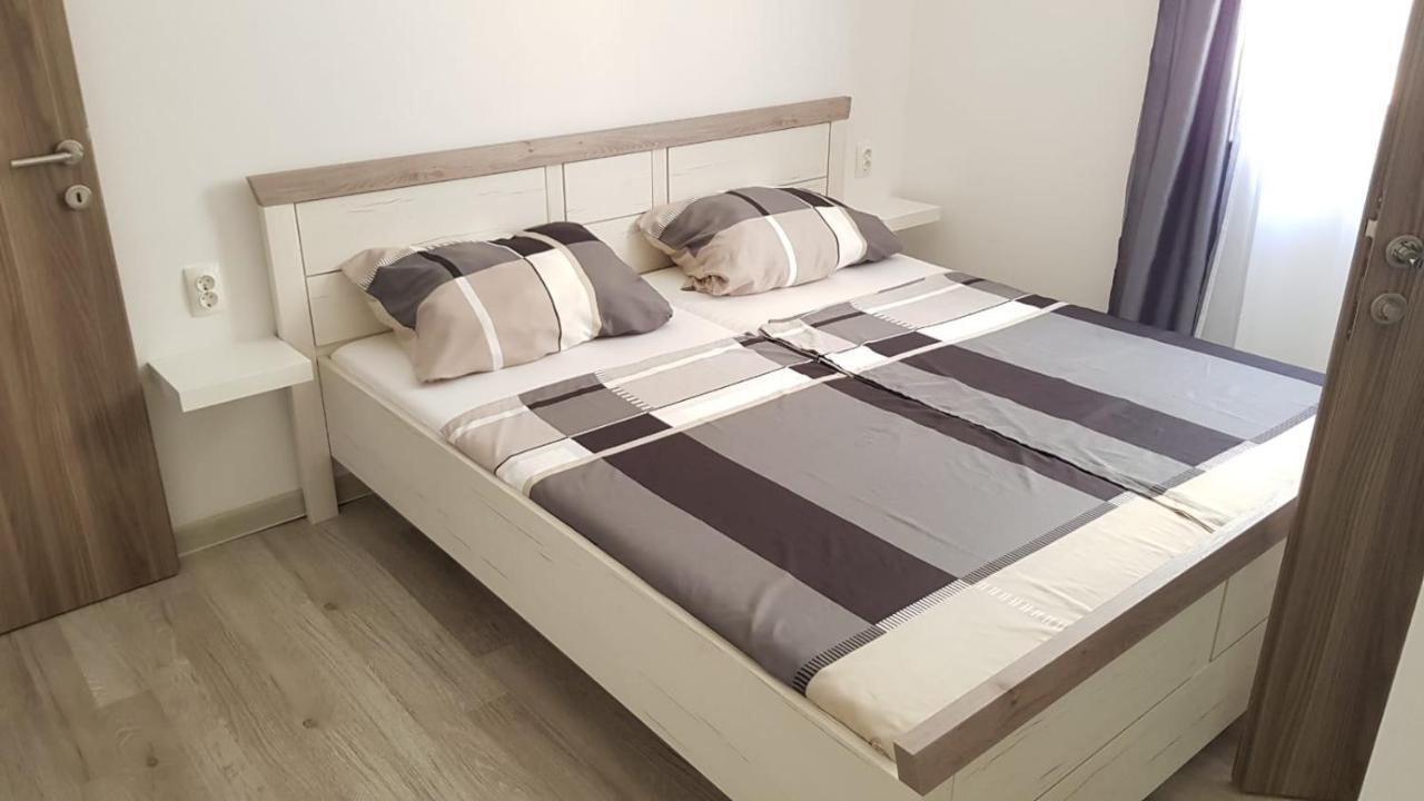 Apartman Luma Baška Voda Eksteriør billede